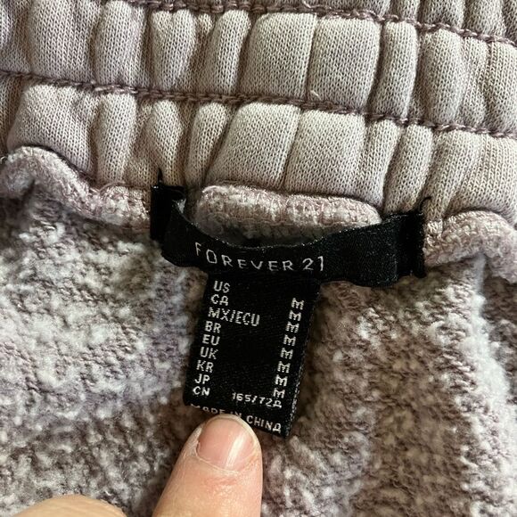 Forever 21 sweatpants, straight leg, snaps at ankle, light purple, good shape, M - Picture 2 of 4